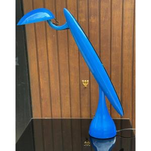 Heron Table Lamp In Metallic Blue - Isao Hosoe (1942-2015) 1990s - Luxo, Oslo 