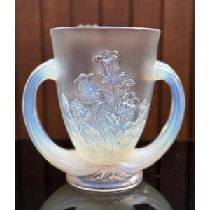 Opalescent Vase De Verlys Art Deco 1930