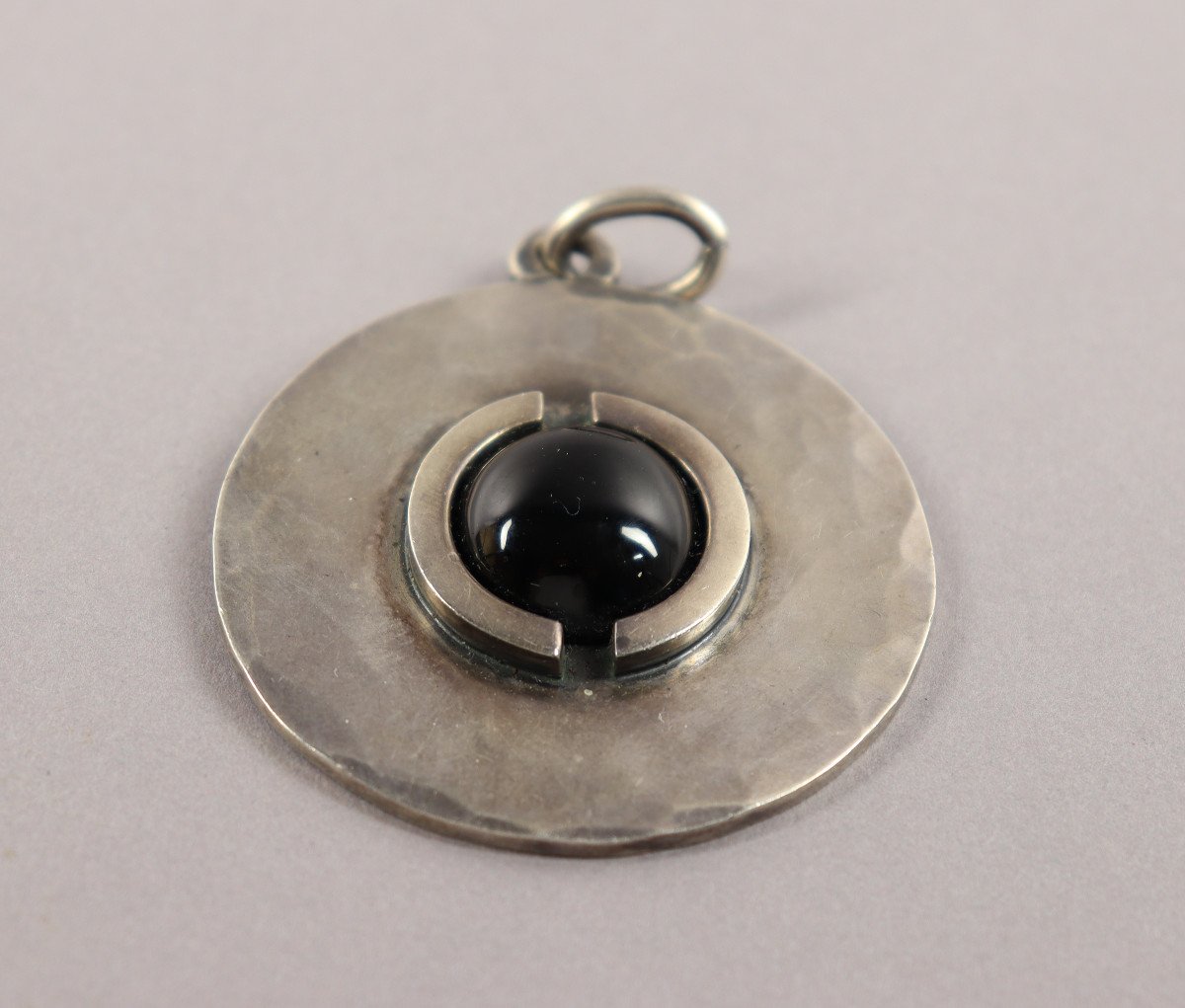 Silver And Onyx Pendant By Jean Després-photo-2