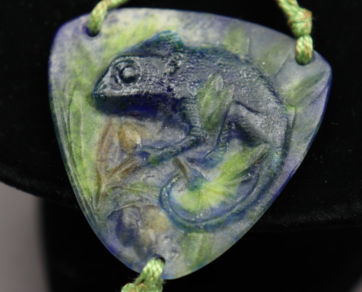 Chameleon Pendant By Amalric Walter-photo-4