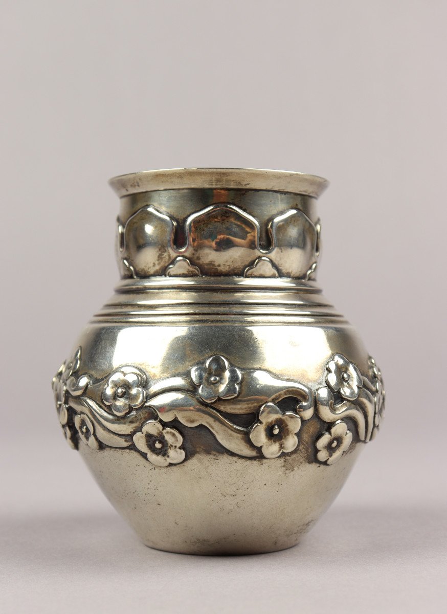 Vase En Argent Attribué à Thorvald Bindesboll