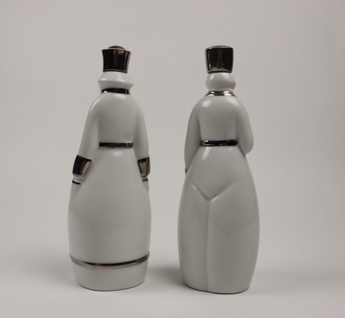 Pair Of Porcelain Bottles With The Effigy Of Cossacks, Langenthal-photo-6