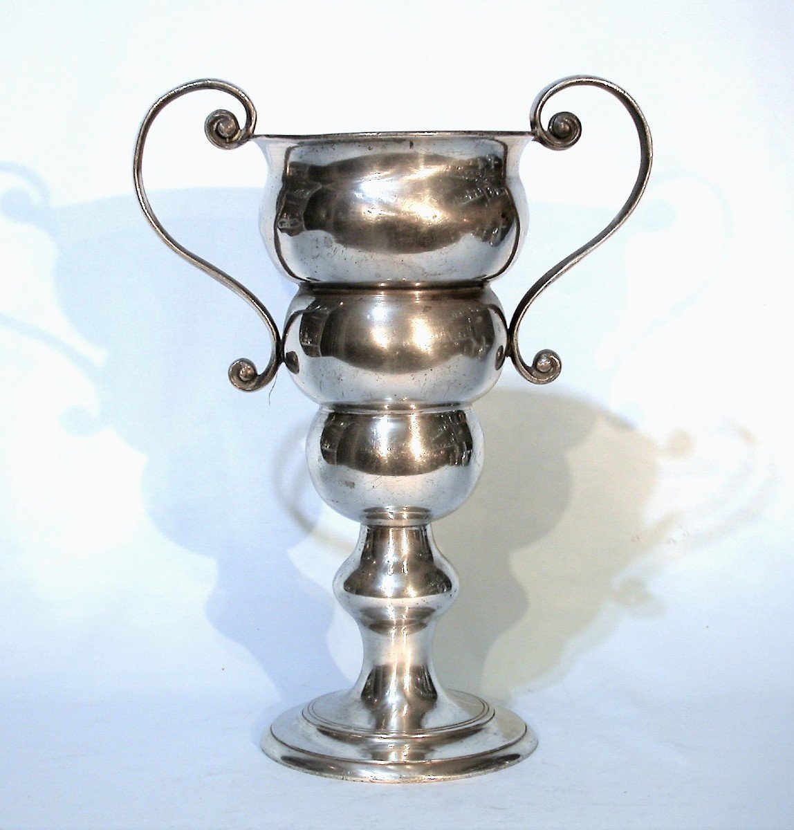 "art Deco" Vase In Pewter - Circa 1915/1920