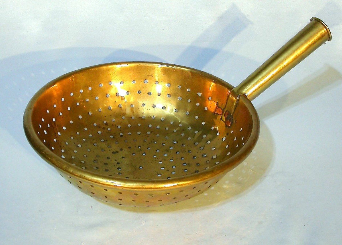 Brass Strainer - Normandy (?), 18th Century-photo-1