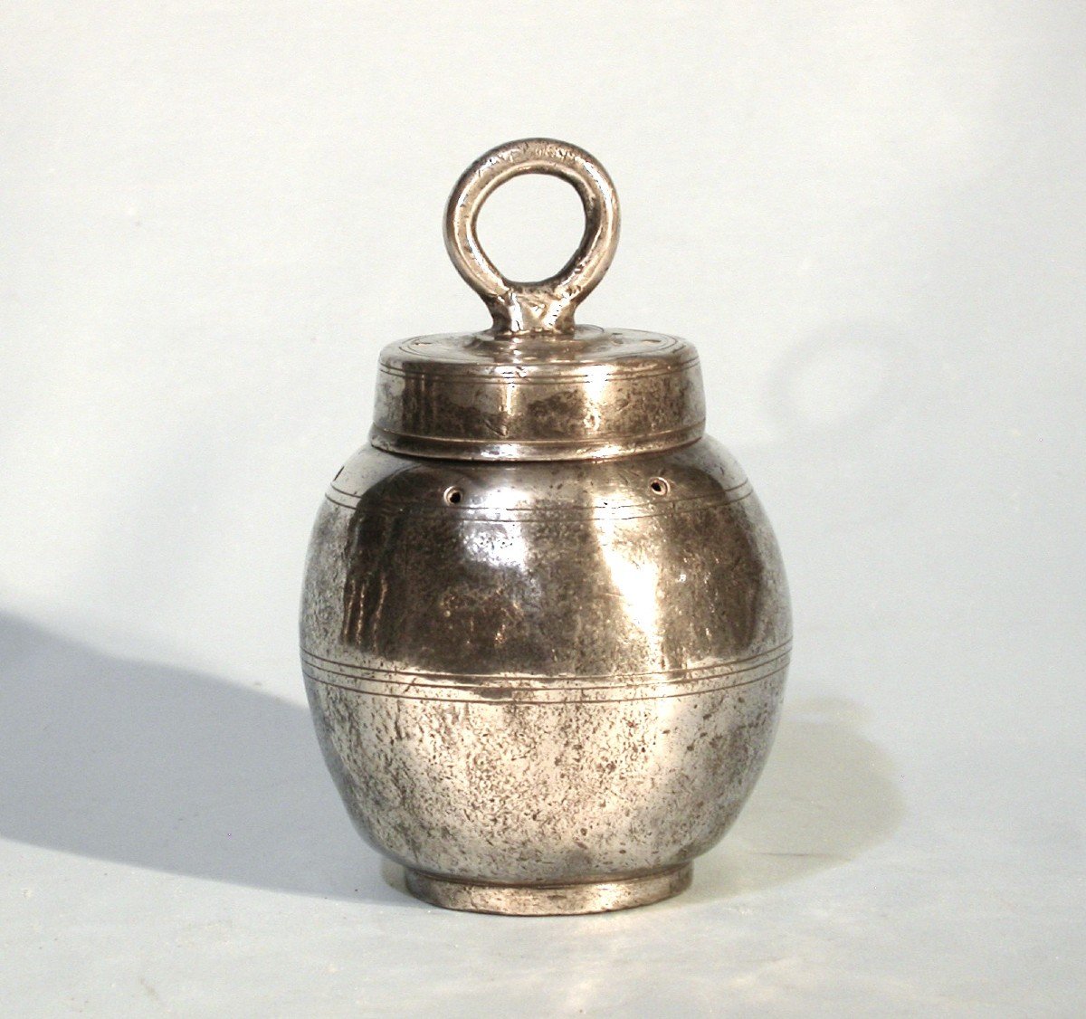 Medicine - Pewter Leech Ball (tin) - Paris (?), End Of The 18th Or Early 19th Century-photo-1