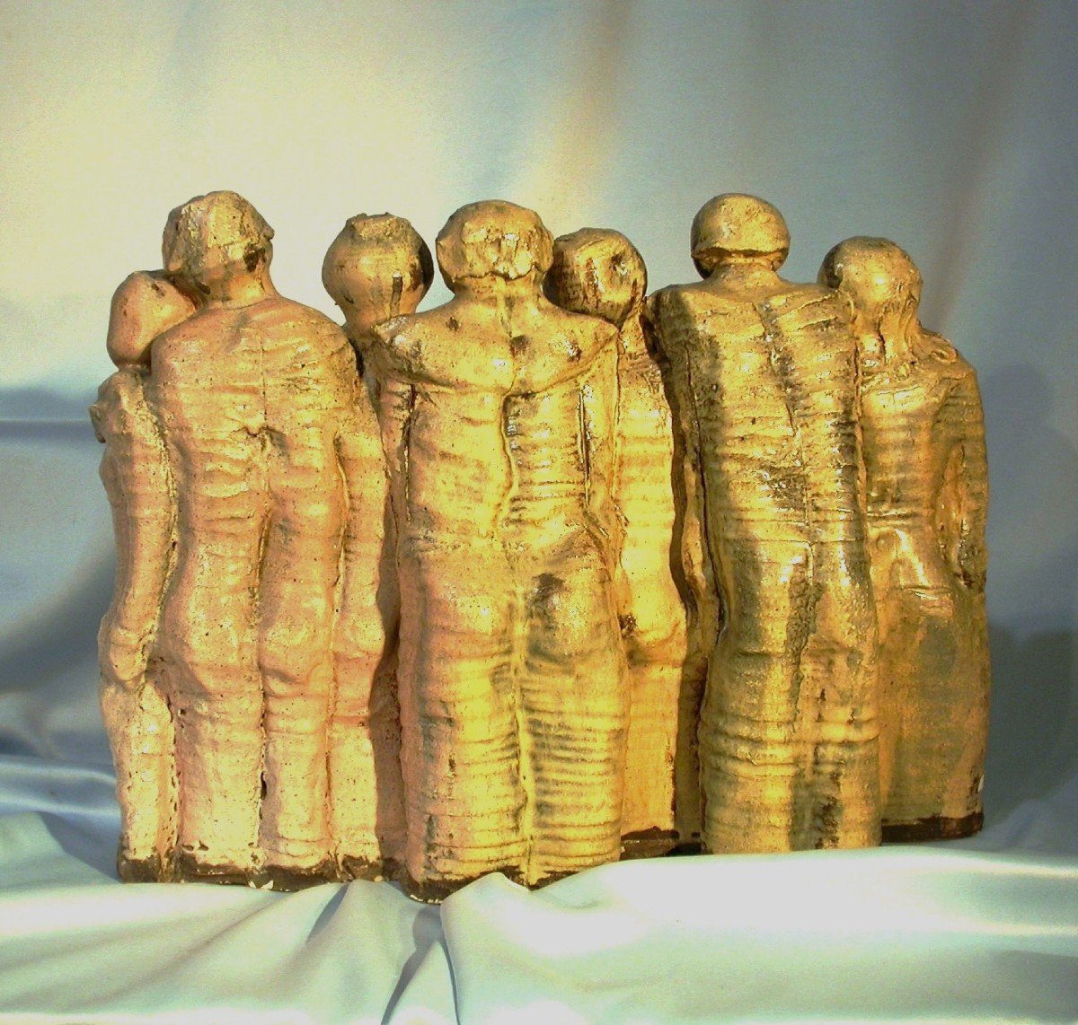 Sculptures In Glazed Earth - Chorists And Musicians-photo-1