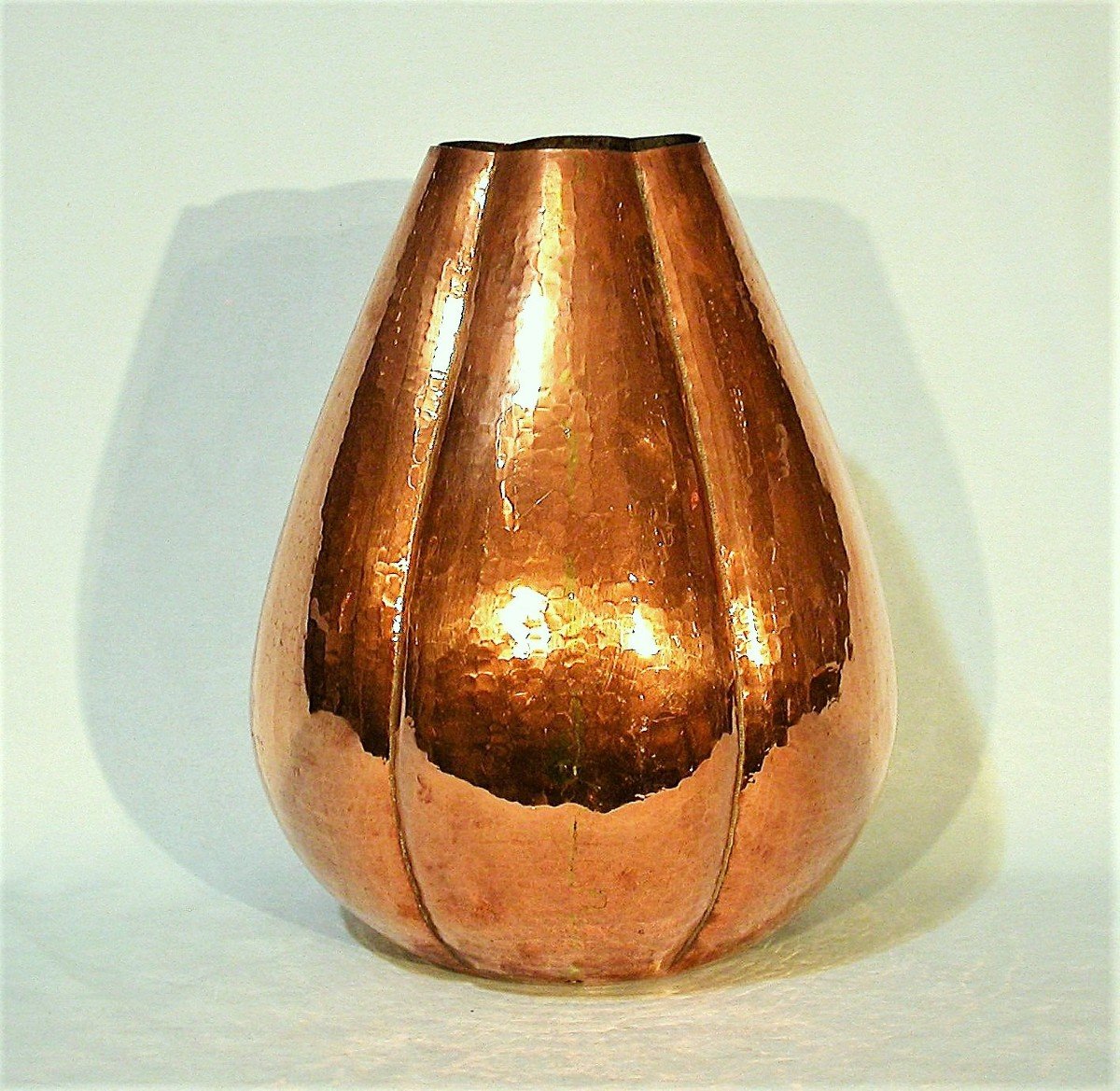 VASE "ART DECO" EN CUIVRE DE MUGARITS - ESPAGNE, CIRCA 1930-photo-2