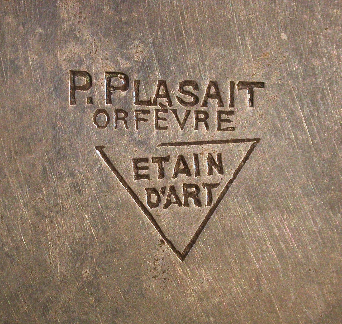 PICHET "ART DECO" EN ETAIN DE PIERRE PLASAIT-photo-3