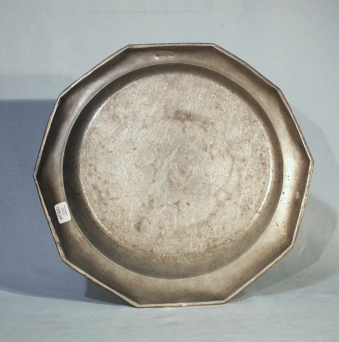 Rare Octagonal Pewter Dish - France, 18th Century-photo-1