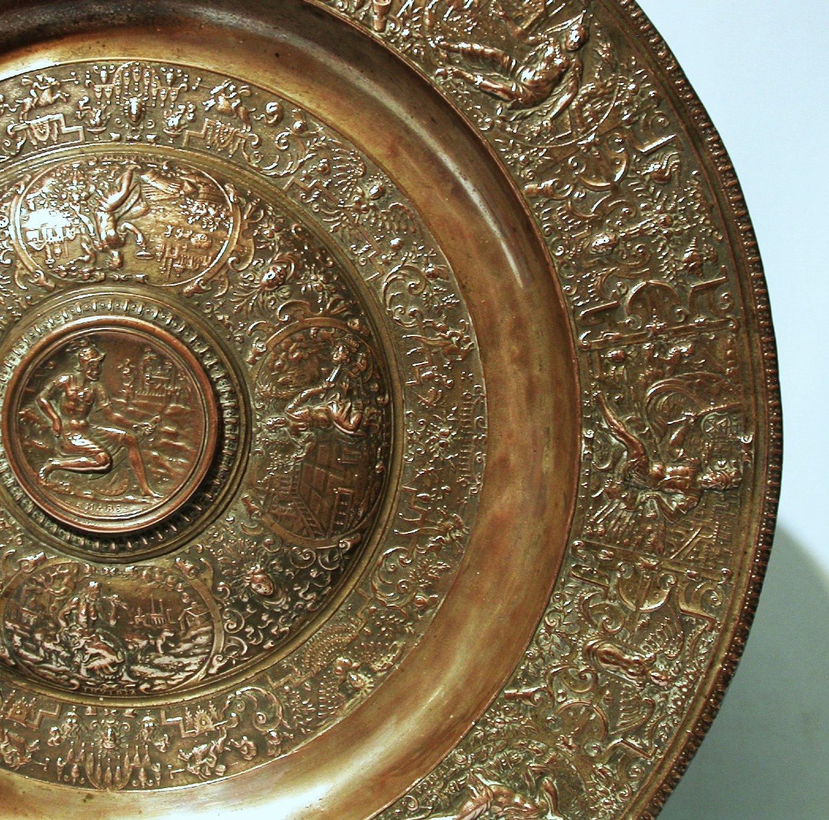 Large Basin Of "mars" In Copper, XIX Th C-photo-4