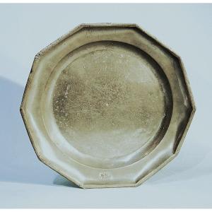 Rare Octagonal Pewter Dish - France, 18th Century