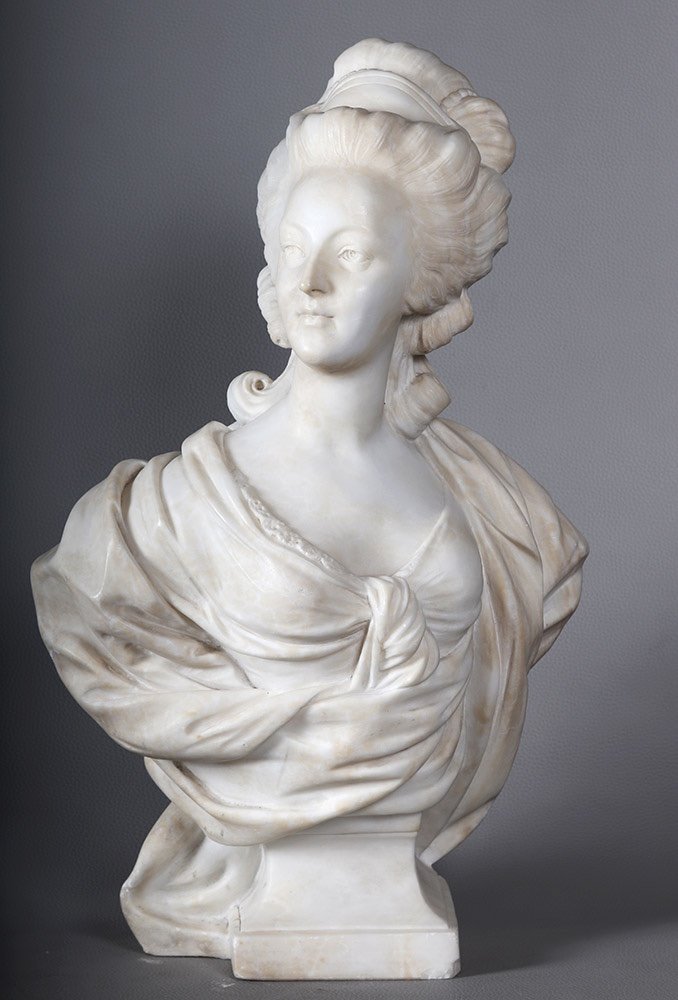 Marie-Antoinette en marbre blanc d’après Augustin Pajou 1730 /1809, Epoque Milieu XIX°