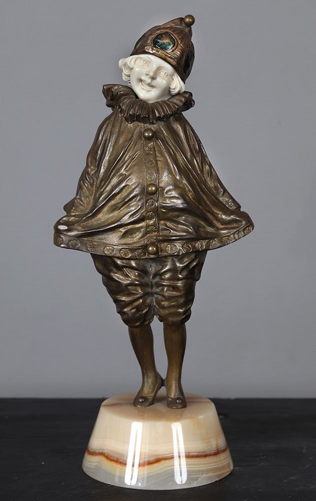 CHIPARUS (1886-1947), 22 cm, Chryséléphantine, signé, femme en Pierrot