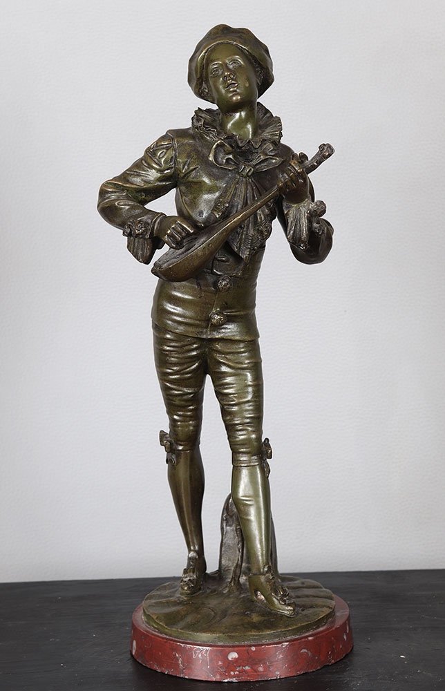 Bronze fin XIX°, 37 cm, signé : A.J.. Lavergne 1863/1928, Pierrot