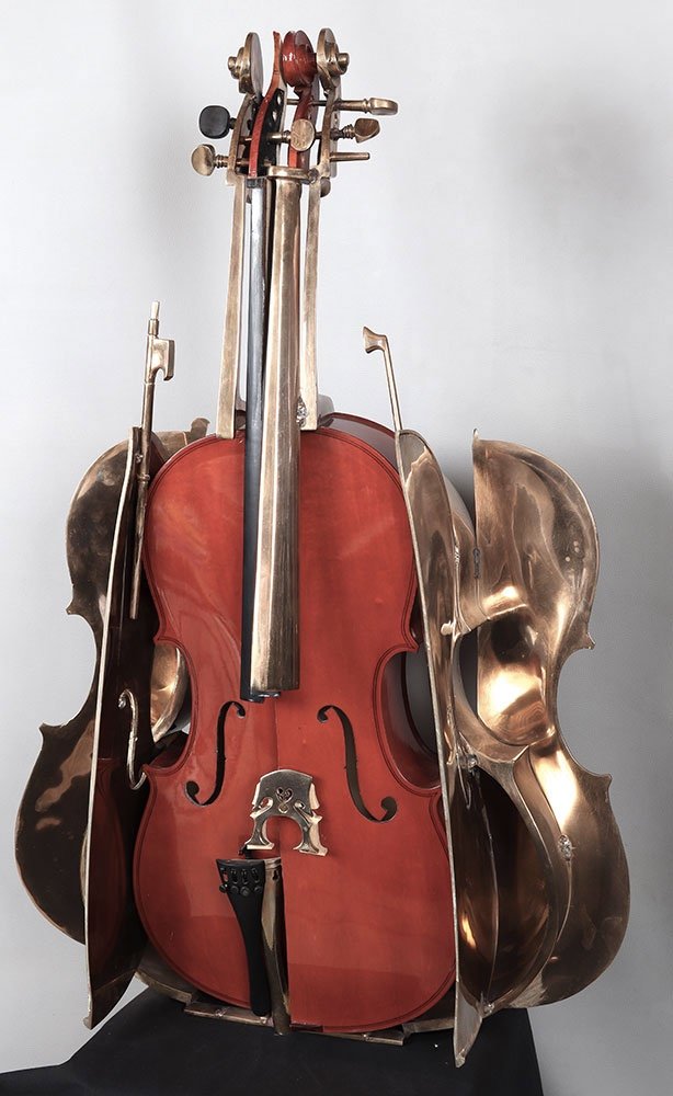 ARMAN, dans la Série « Destruction » le violoncelle, 120 cm-photo-2