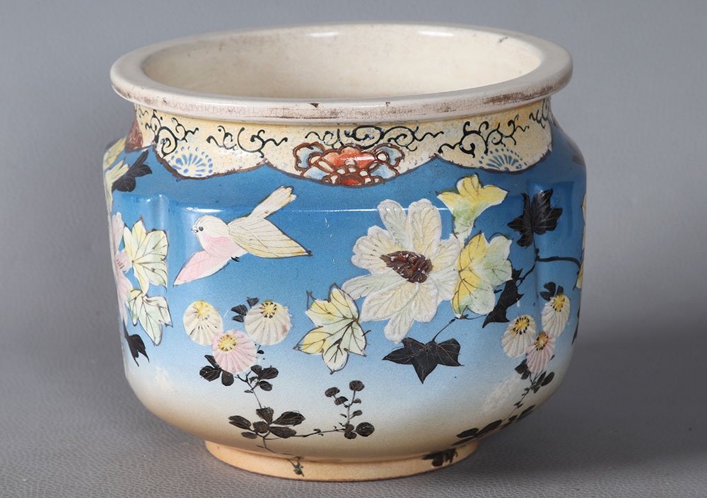 Large Chinese Porcelain Cache Pot, Hibiscus Motif, Circa 1900-photo-4