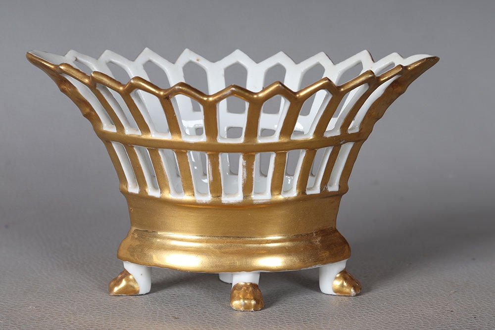 Porcelain Basket From The Empire Period, In Vieux Paris, Width: 17 Cm