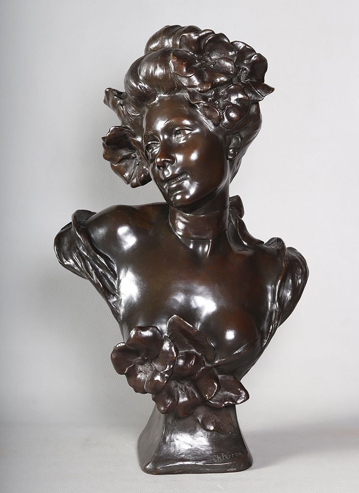 Bronze XIX°, 63 cm, signé : Charles Théodore PERRON 1862/1934, Buste de femme Ecole Française