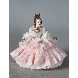 Danseuse Porcelaine, cachet : Dresden, hauteur : 8 cm