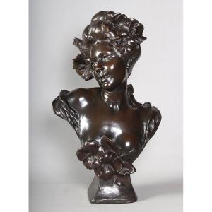 Bronze XIX°, 63 cm, signé : Charles Théodore PERRON 1862/1934, Buste de femme Ecole Française