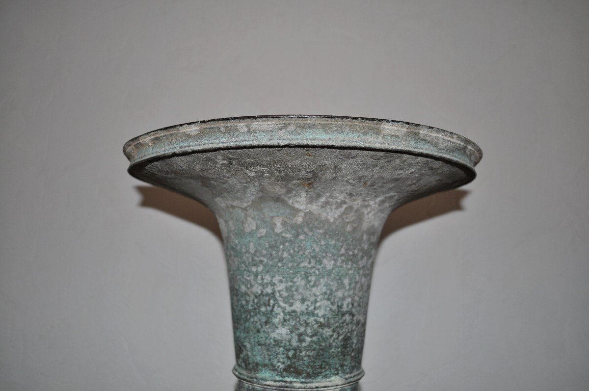 Asian Sculpture - Vase Type "gu"-photo-1