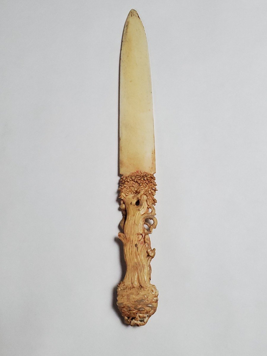 Sculpture, Hunting, Carved Bone Paper Cutter - 19th Century-photo-2