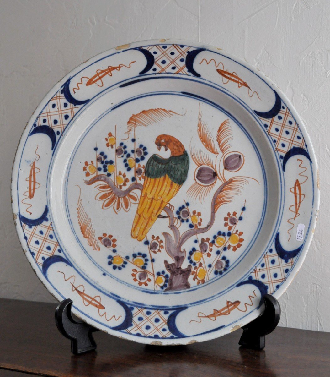 Delft - Plat En Faïence Polychrome - XVIIIème