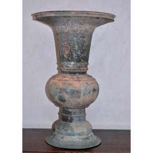 Asian Sculpture - Vase Type "gu"