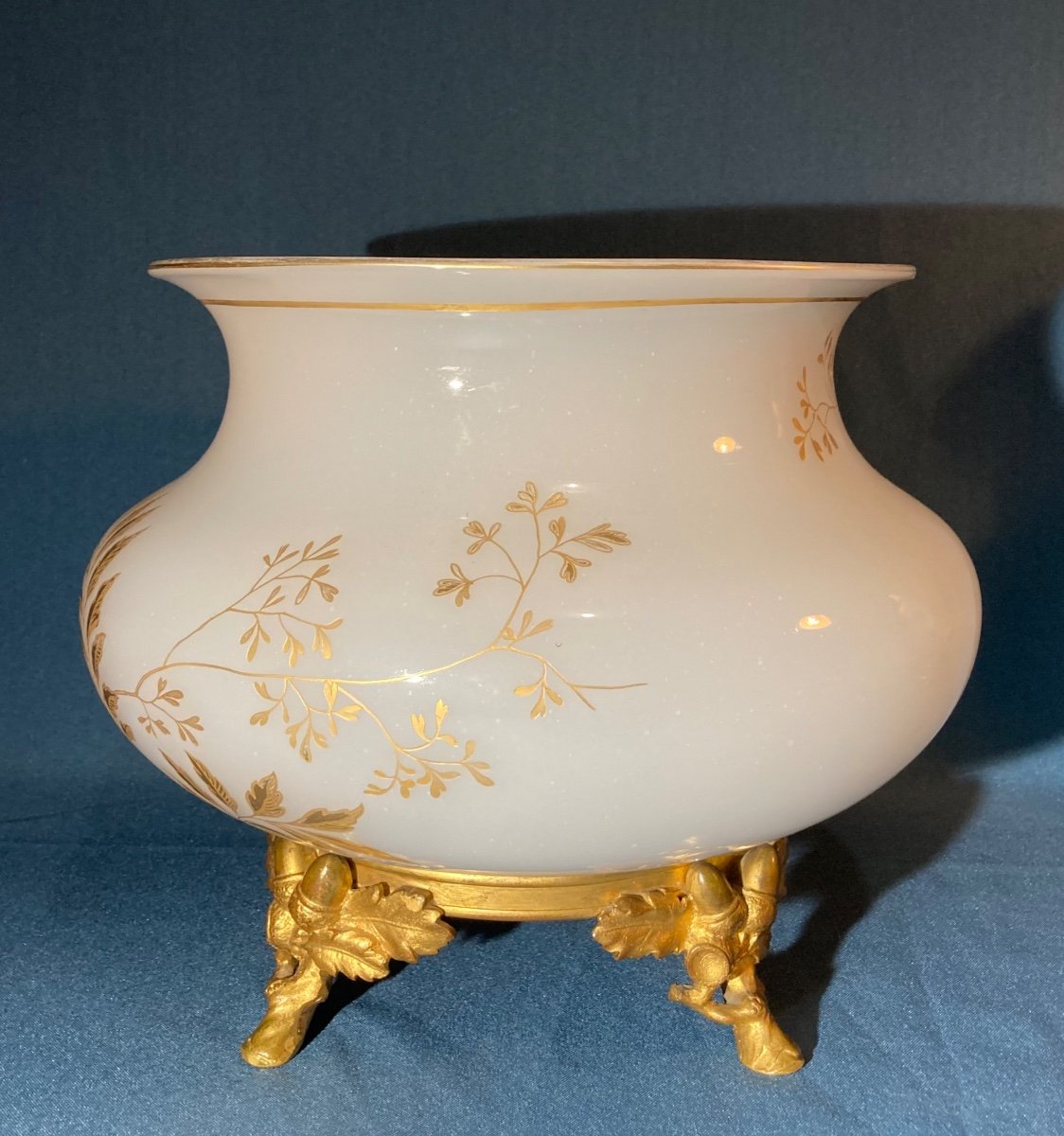 Coupe, Centre De Table En Opaline Blanche De Baccarat, Travail Vers 1890-photo-2