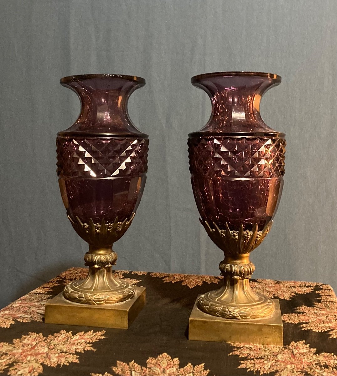 Rare Pair Of Amethyst Crystal Vases On Bronze Pedestal, North European Work Late 11th Century-photo-4