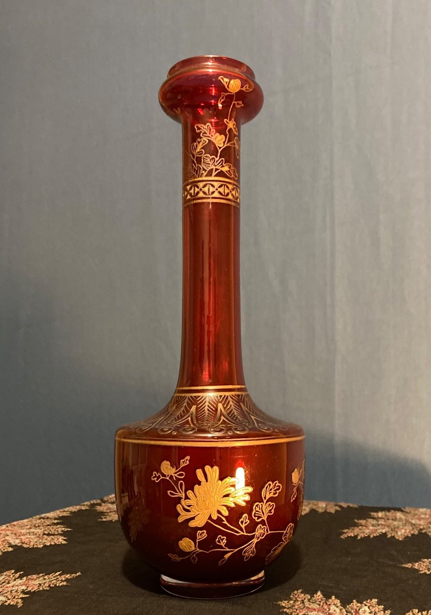 Japanese-style Vase In Red Crystal And Enhanced With Gold From The House Of Baccarat, Circa 1880