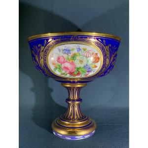 Magnificent Table Center Cup In Lined Opaline, France Circa 1840