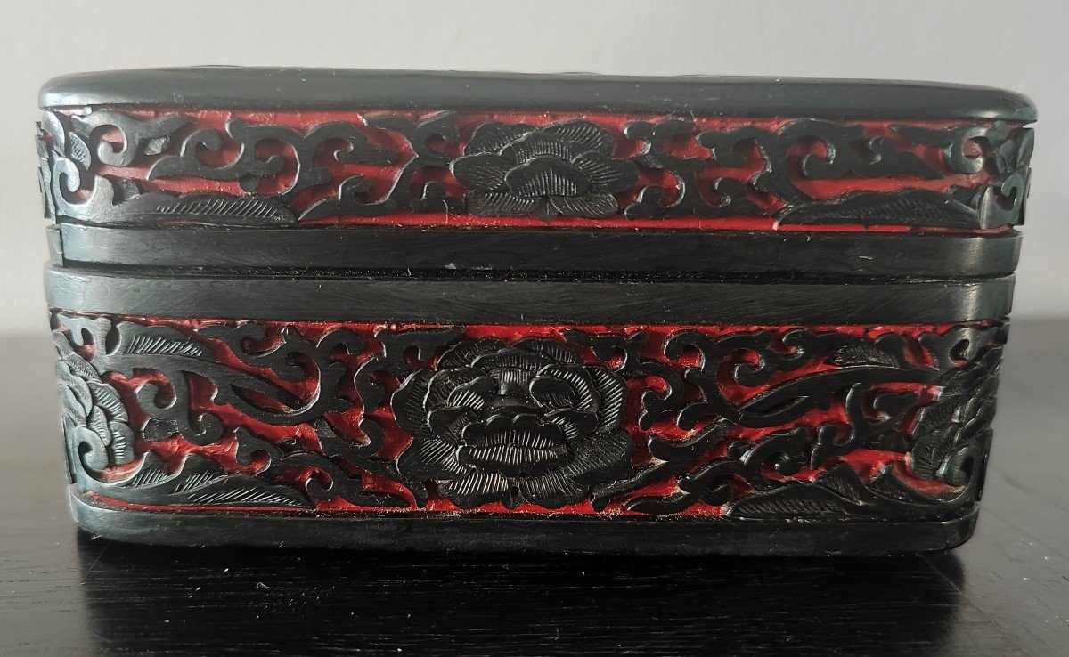 Chinese Square Box In Black Lacquered Cinnabar-photo-3