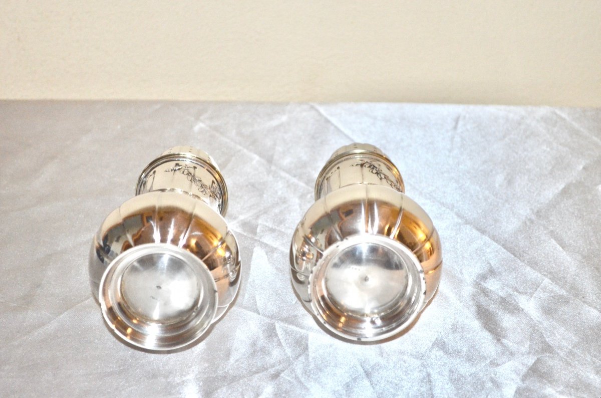 Large Pair Of Salt And Pepper Shakers In Sterling Silver 19th Century-photo-4