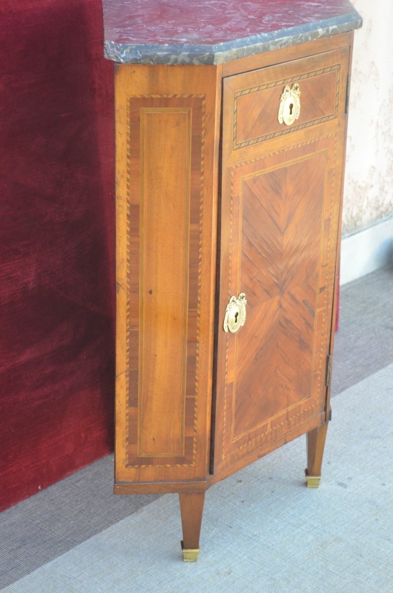 Louis XVI Marquetry Corner-photo-3