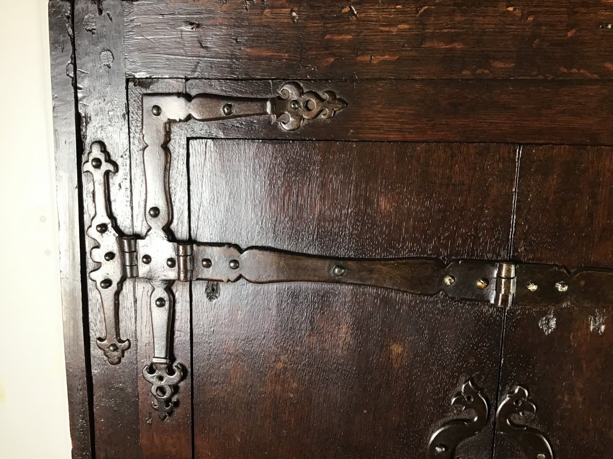 Medieval Cabinet With 4 Doors In Solid Oak-photo-3