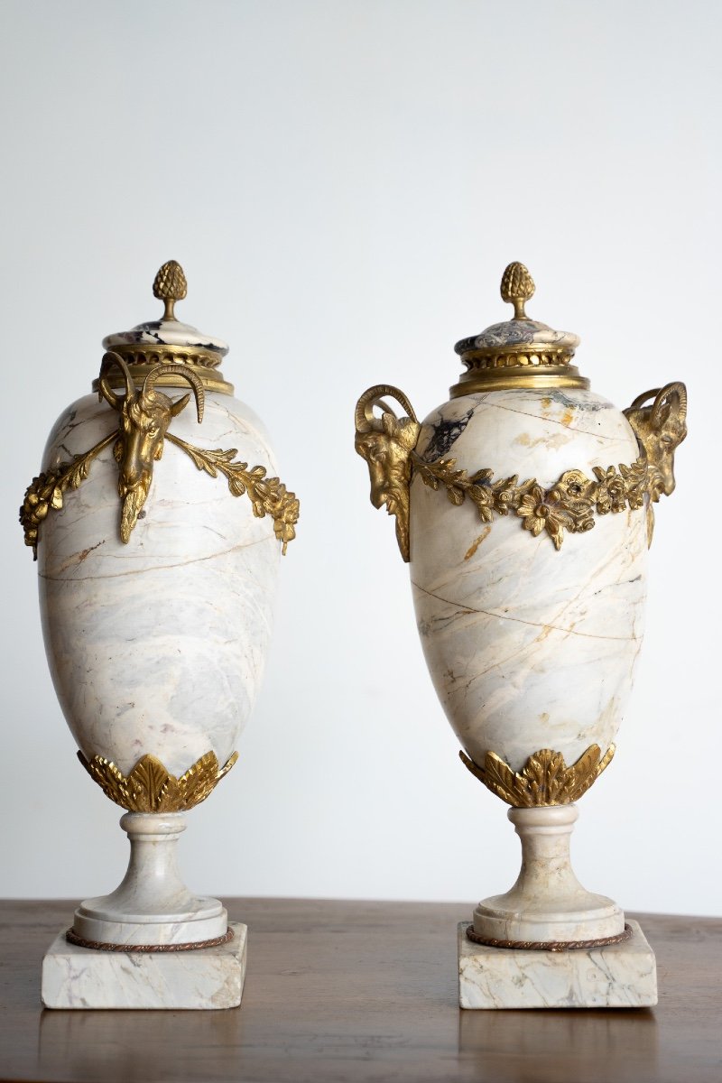 Anciens Vases En Marbre Breccia Perle-photo-1