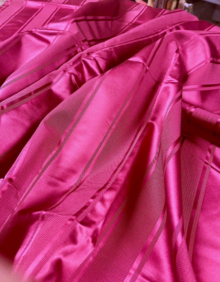 Raspberry Red Second Empire Silk Piece -photo-2