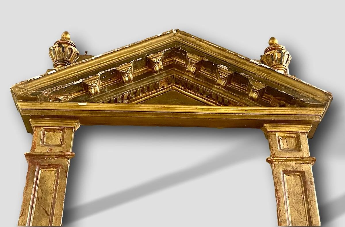 17th Century Tabernacle Frame In Gilded And Carved Wood, Large Dimensions-photo-2