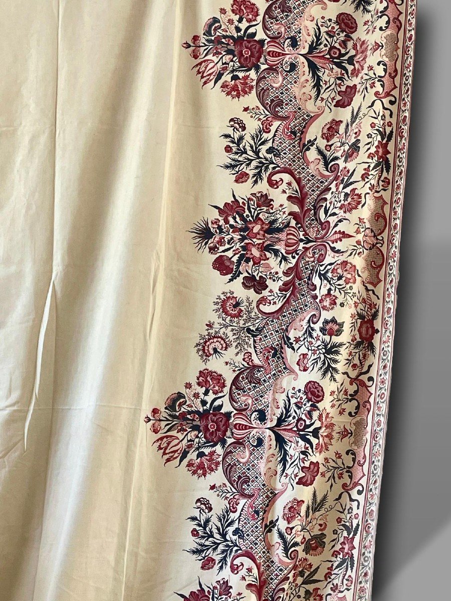 Second Pair Of Linen Curtains - Elegant And Refined Indian Decor-photo-3