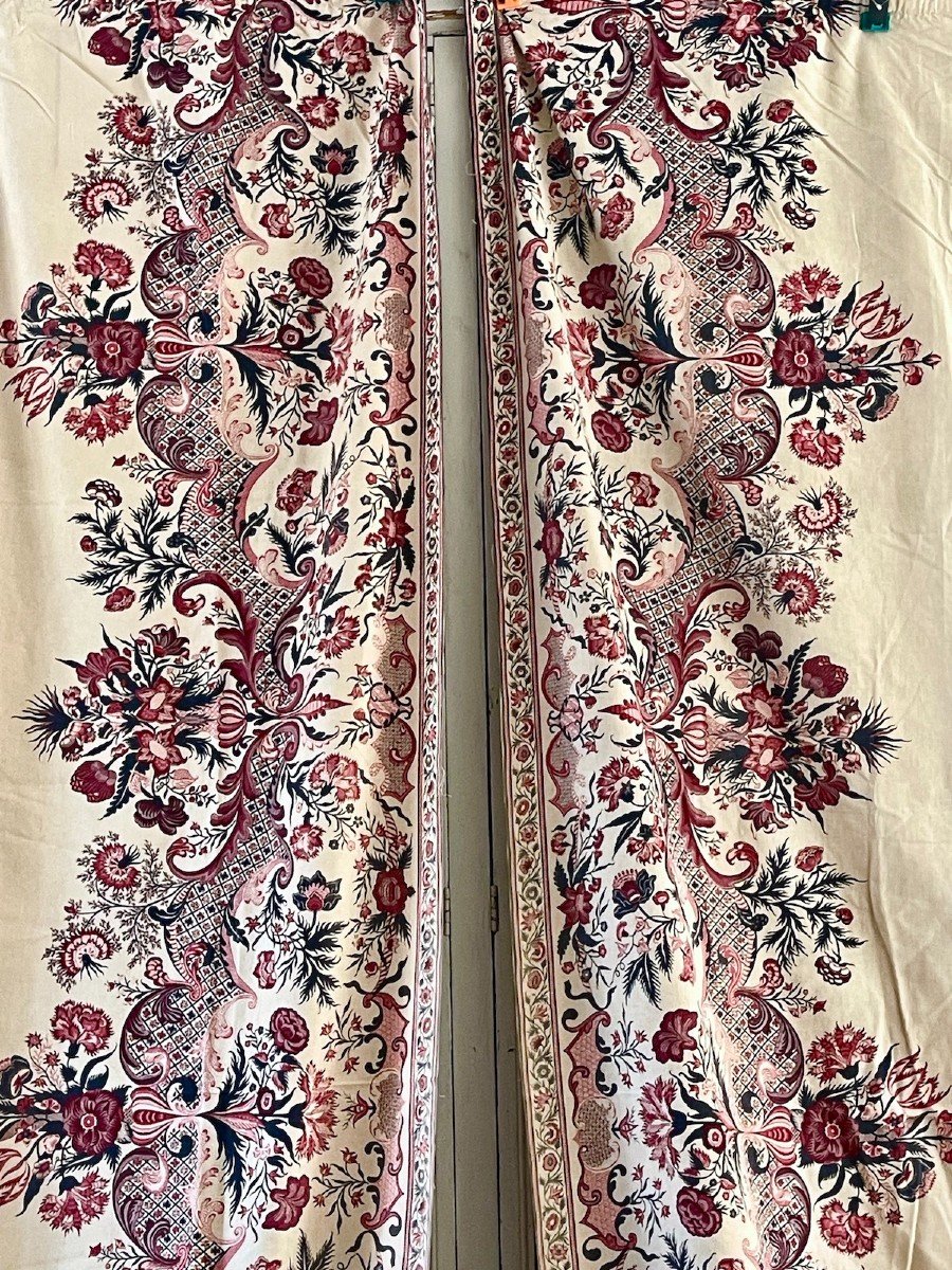 Second Pair Of Linen Curtains - Elegant And Refined Indian Decor-photo-4