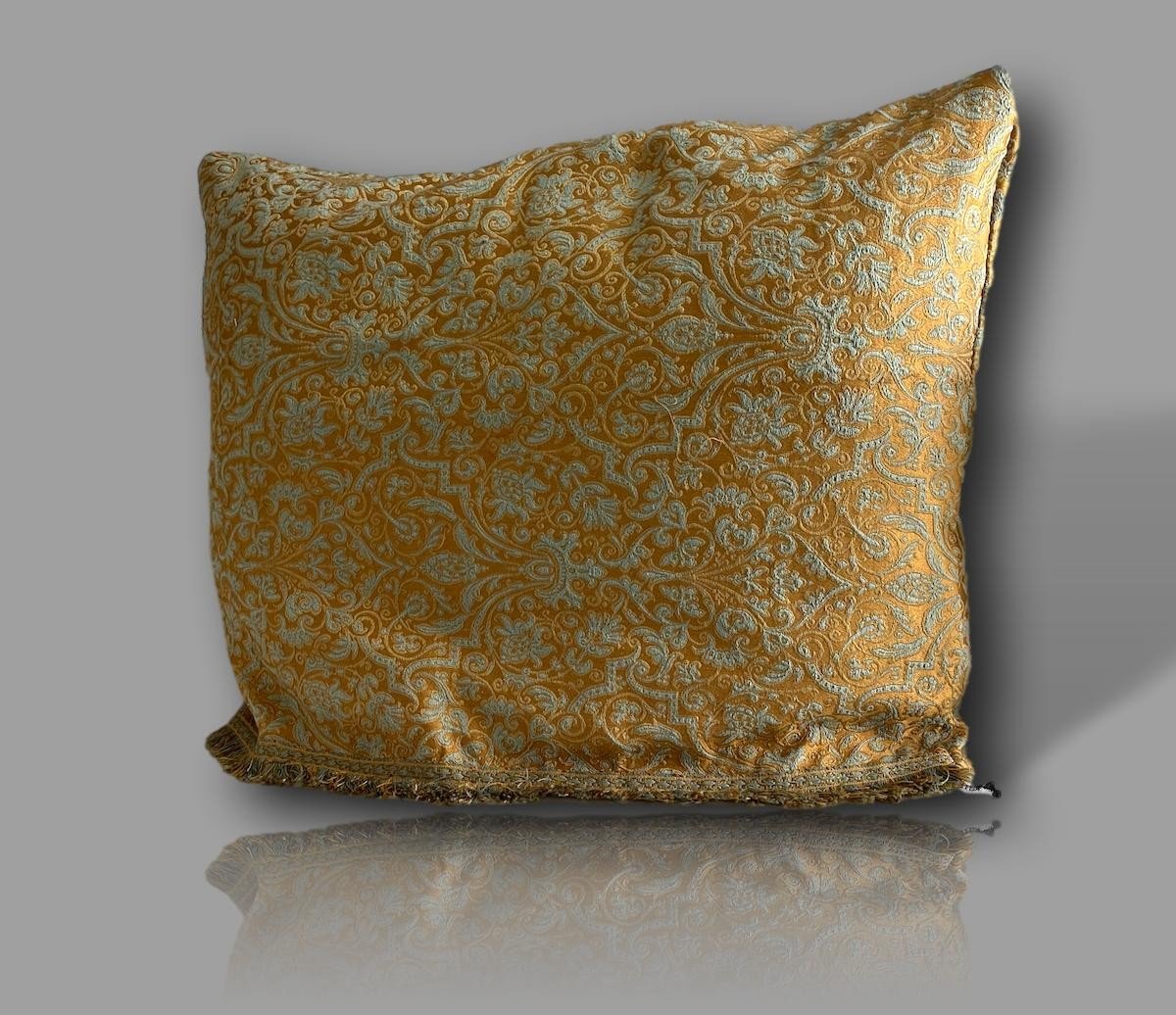 Pair Of Large Antique Italian Cushions In Gold And Blue Brocade - Refined Baroque Patterns-photo-3