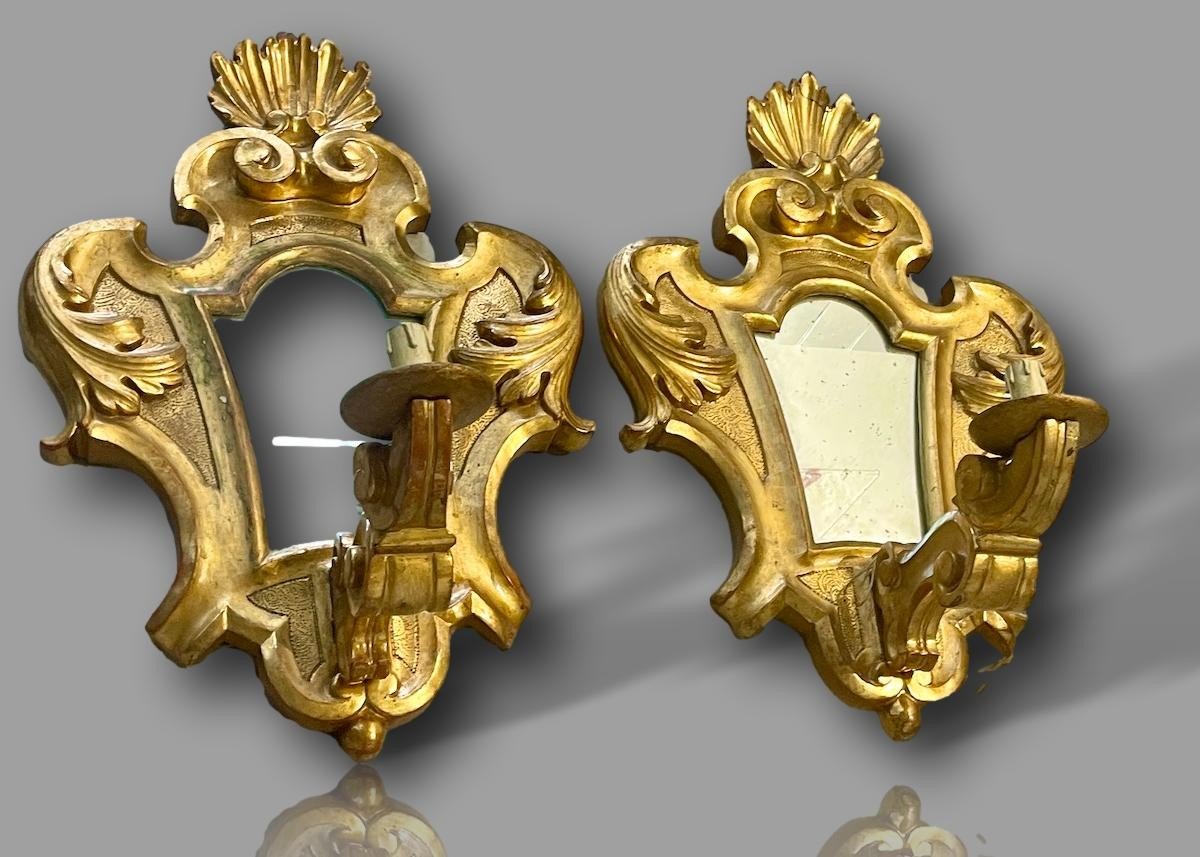 Pair Of Large Gilded Wood Wall Lights With Mirror Base – Louis XV Rocaille – 19th Century