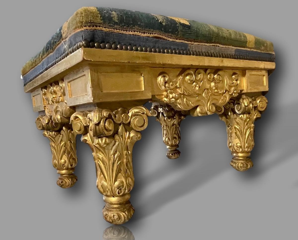 Important Louis XIII Bench – Solid Gilded Wood, 17th Century Aubusson Tapestry