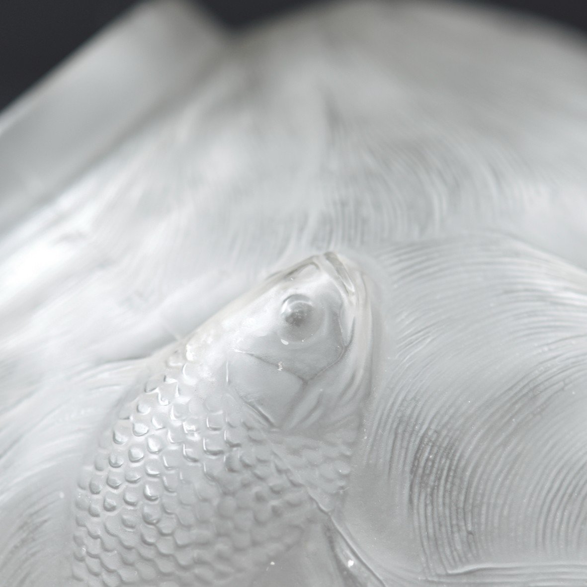 “formosa” Vase (1924) In Blown-pressed White Opalescent Patinated Glass By Rene Lalique: -photo-5