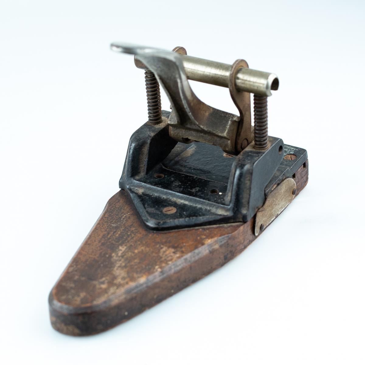 Chromed Iron Perforator Screwed On A Wooden Base - Around 1900-photo-2