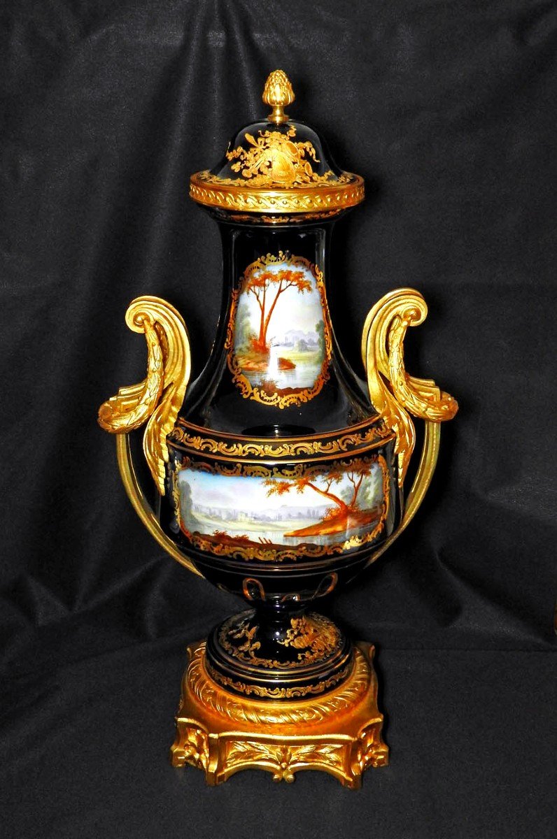 Covered Vase In Porcelain Mounted In Gilt Bronze 19th-photo-4