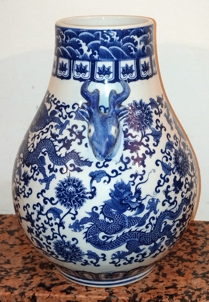 Qianlong Mark Chinese Porcelain Vase-photo-3