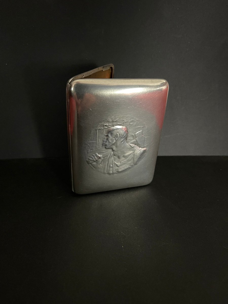 Henri Huguenin Suisse Etui à Cigarettes Art Déco Ouvrier Au Marteau Argent Signé Et Poinçonné-photo-1