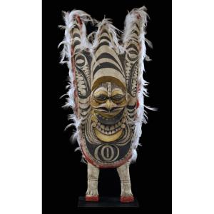 Pirogue Shield, Papua New Guinea, Oceania, Tribal Art, Oceanic Art, Sculpture